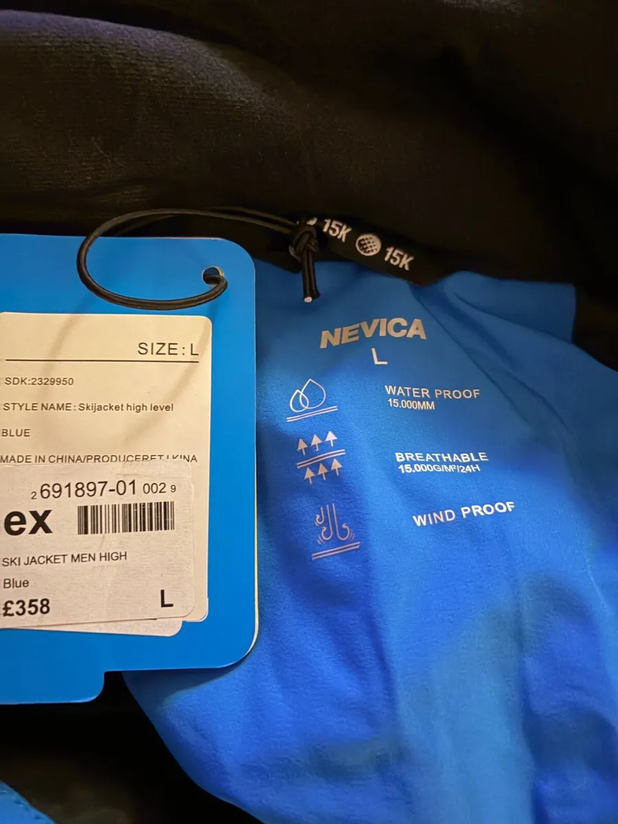 Ski jacket and pants - Image 3