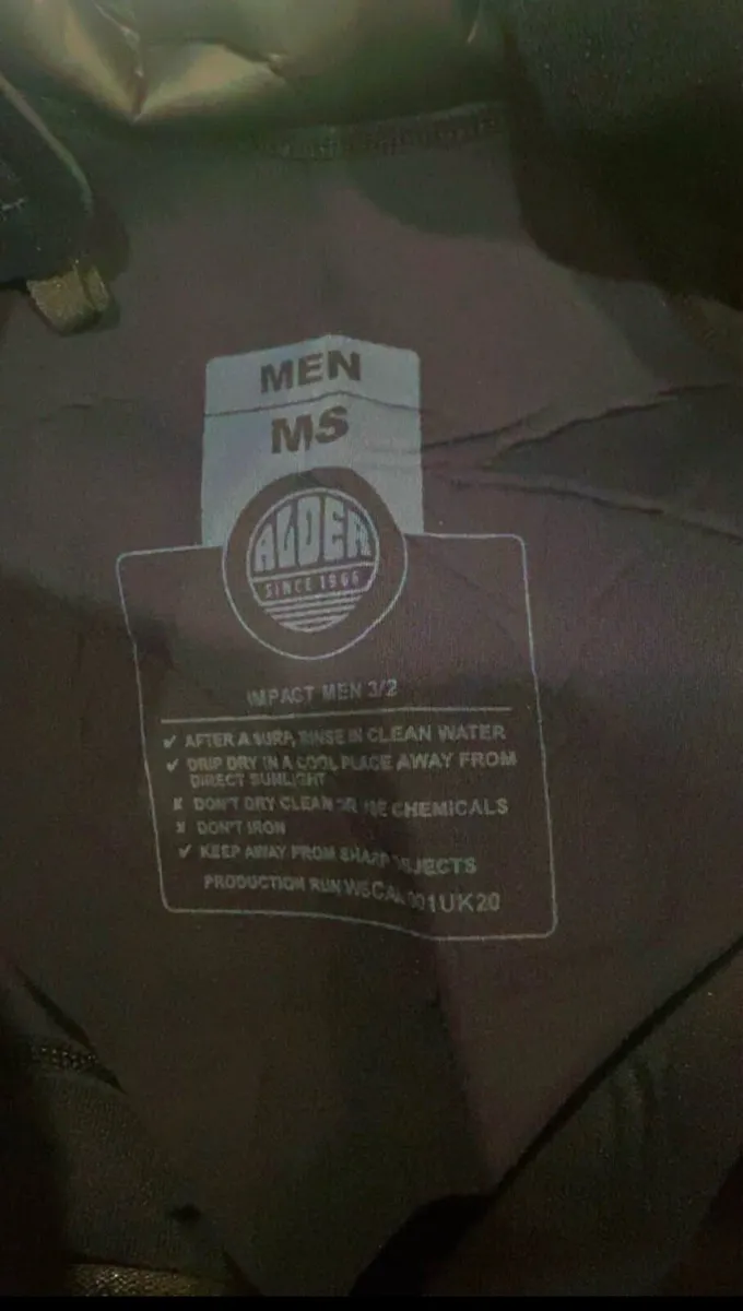 Brand new wetsuit - Image 3