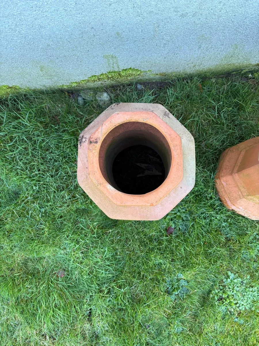 Chimney pots - Image 2