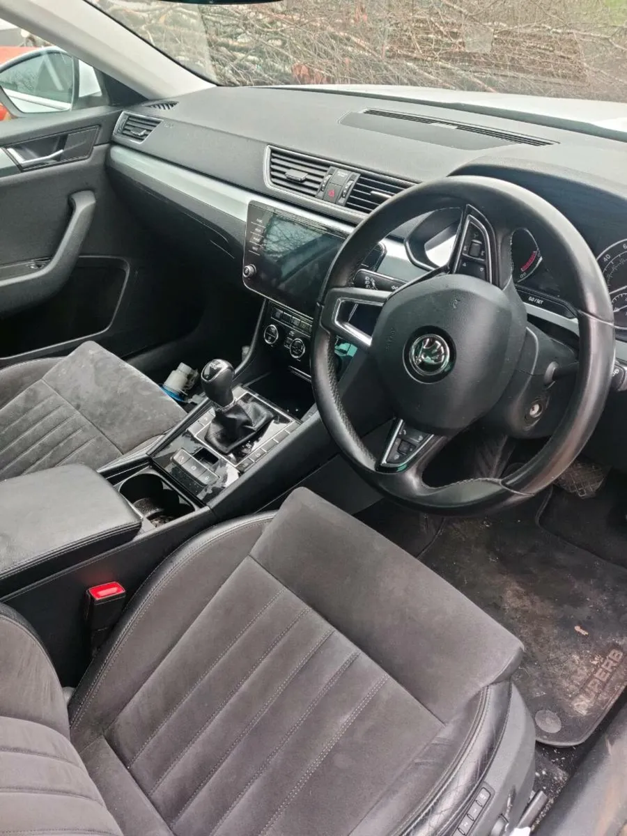 Skoda Superb 2018 1.6 DCX - Image 4