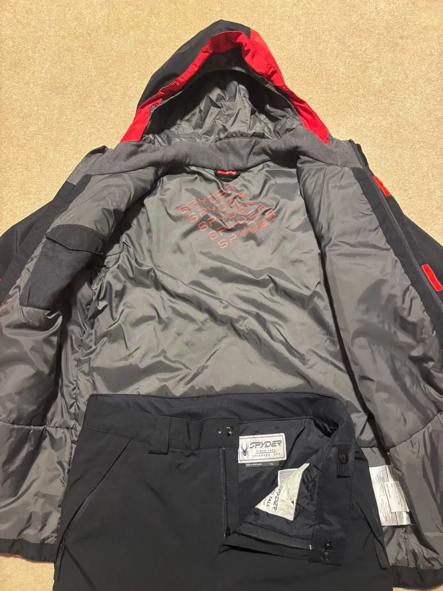 Spyder Boys Ski Suit - XL - Image 3