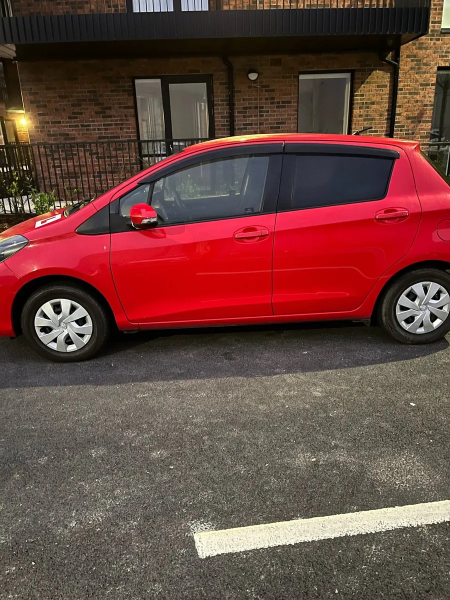 Automatic 2015 Toyota Vitz