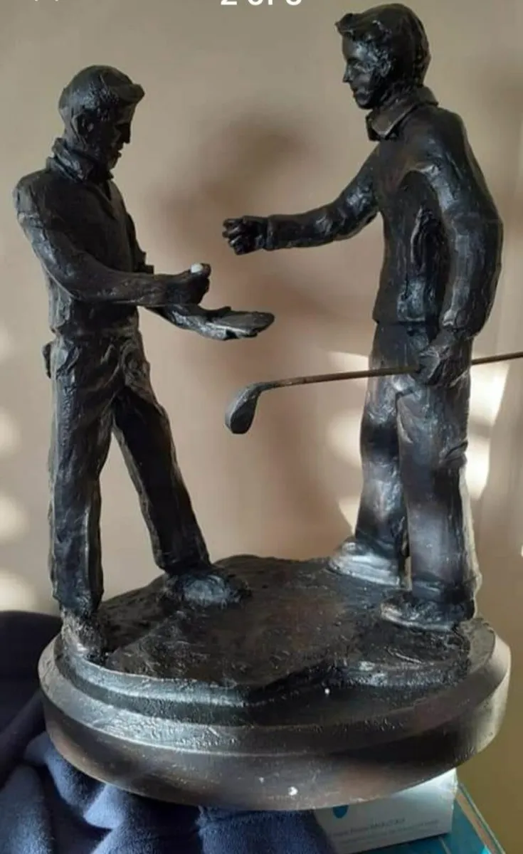 Bronze golf sculpture - Image 3