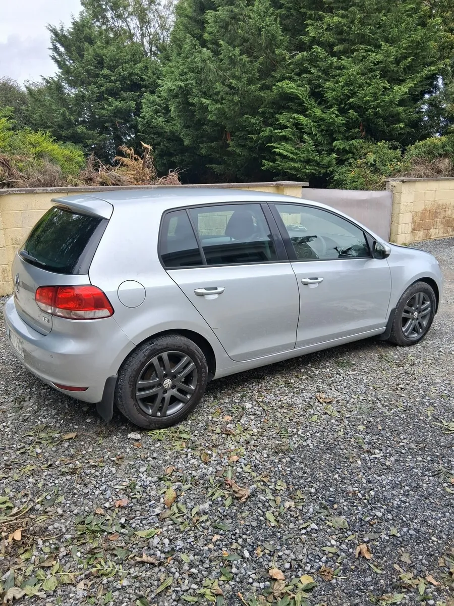 Volkswagen Golf 2010 - Image 4