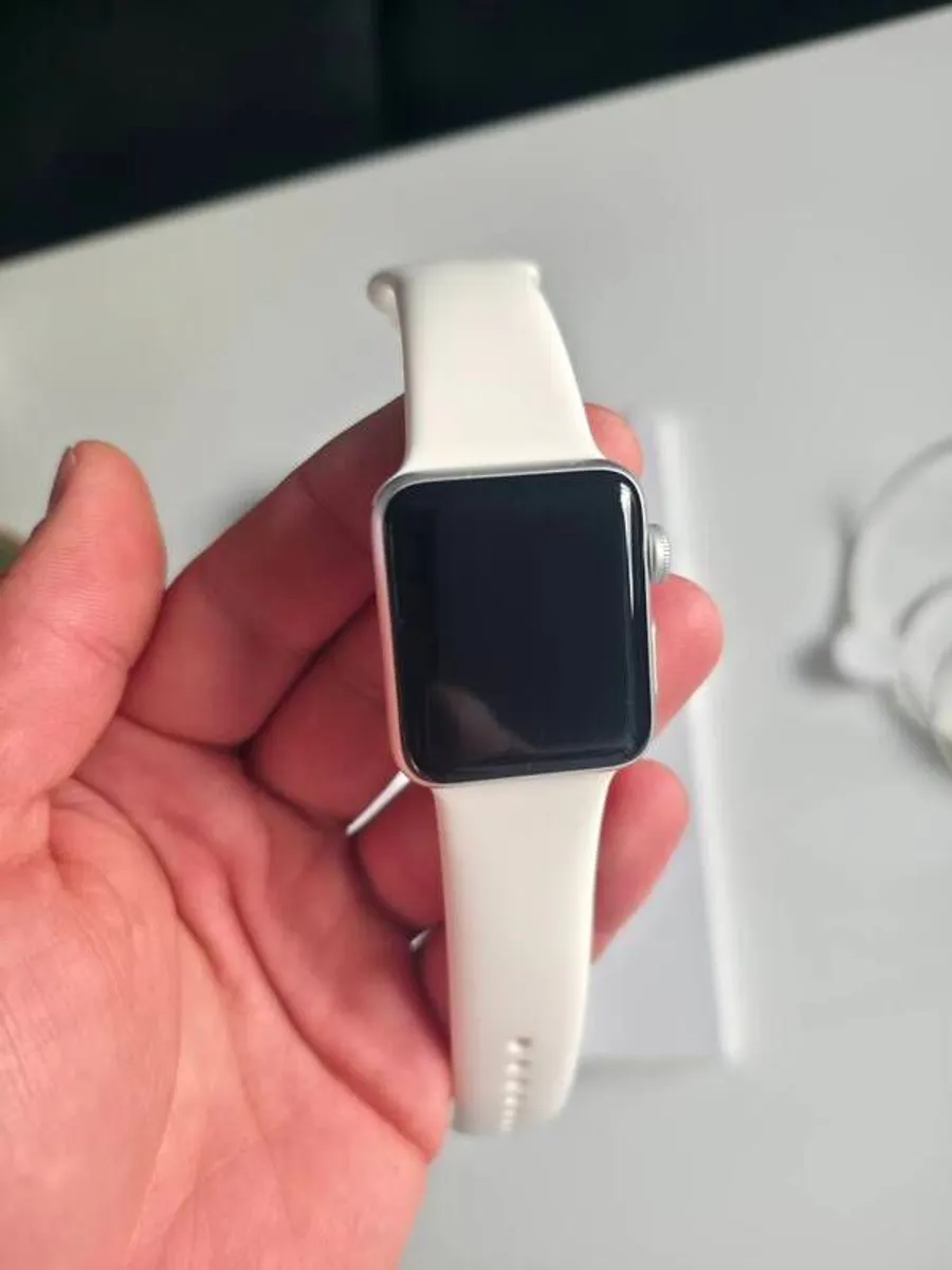 Apple Watch 3 - Image 3