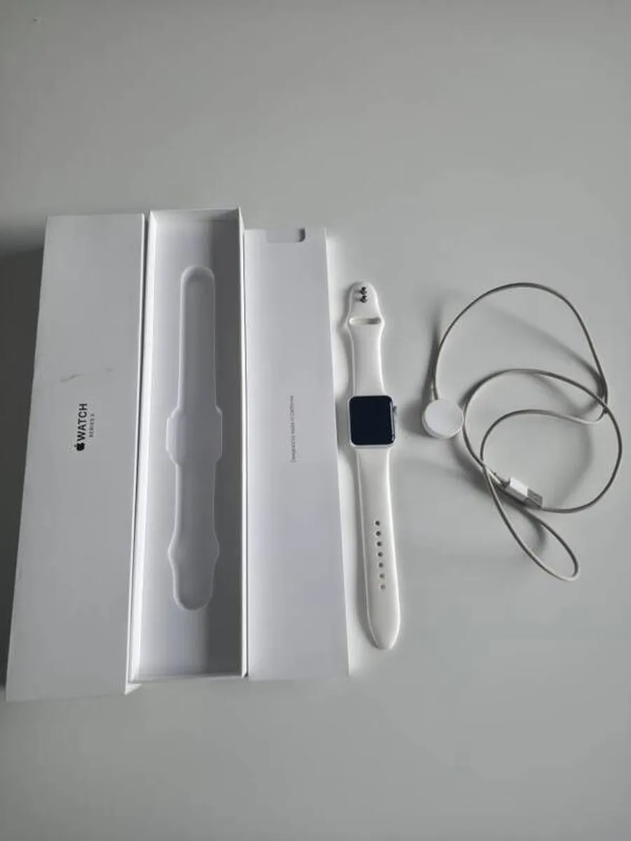 Apple Watch 3 - Image 4