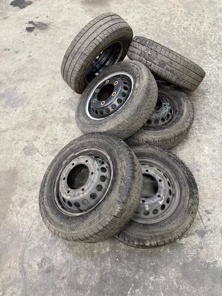 Mercedes Sprinter  steel Dual rear Wheels & Tyres - Image 3