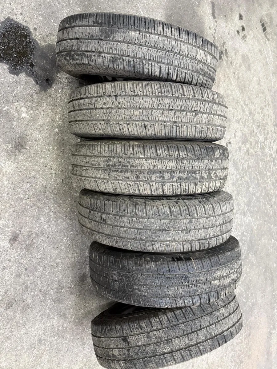 Mercedes Sprinter  steel Dual rear Wheels & Tyres - Image 4