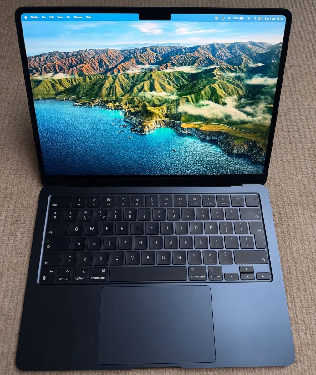 MacBook Air with M2 chip Midnight 2023 - Image 1