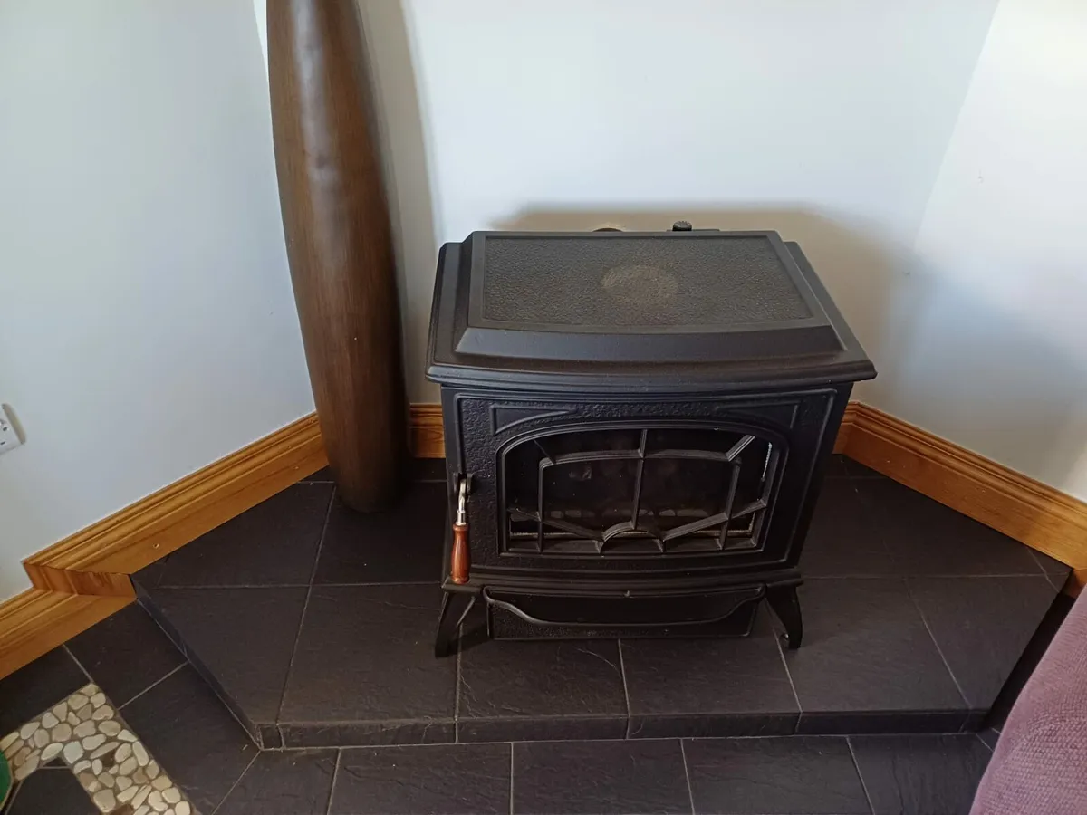 Ashling Oil Stove - Non-Boiler / Room Heater Only - Image 1