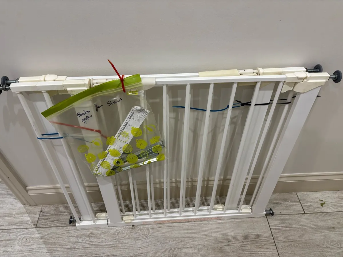 Baby Dan Stair gates - Image 2