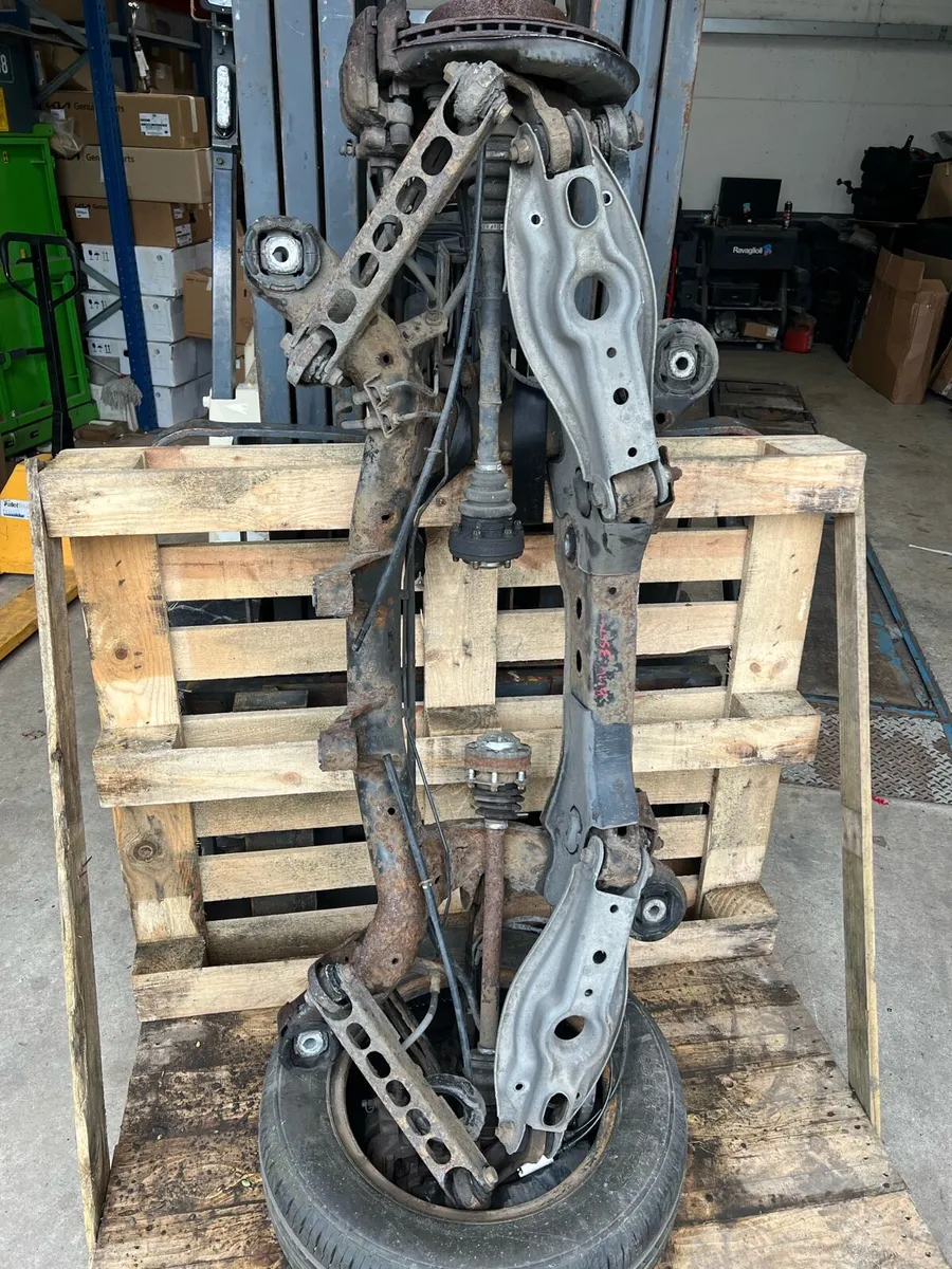 E90 complete subframe and alloys - Image 1