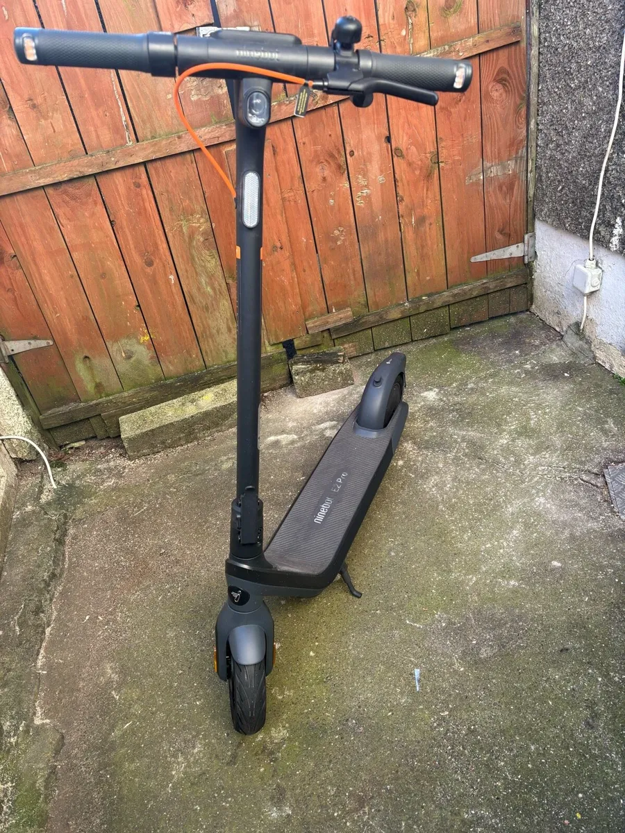 Segway Ninebot E2 pro electric scooter - Image 4