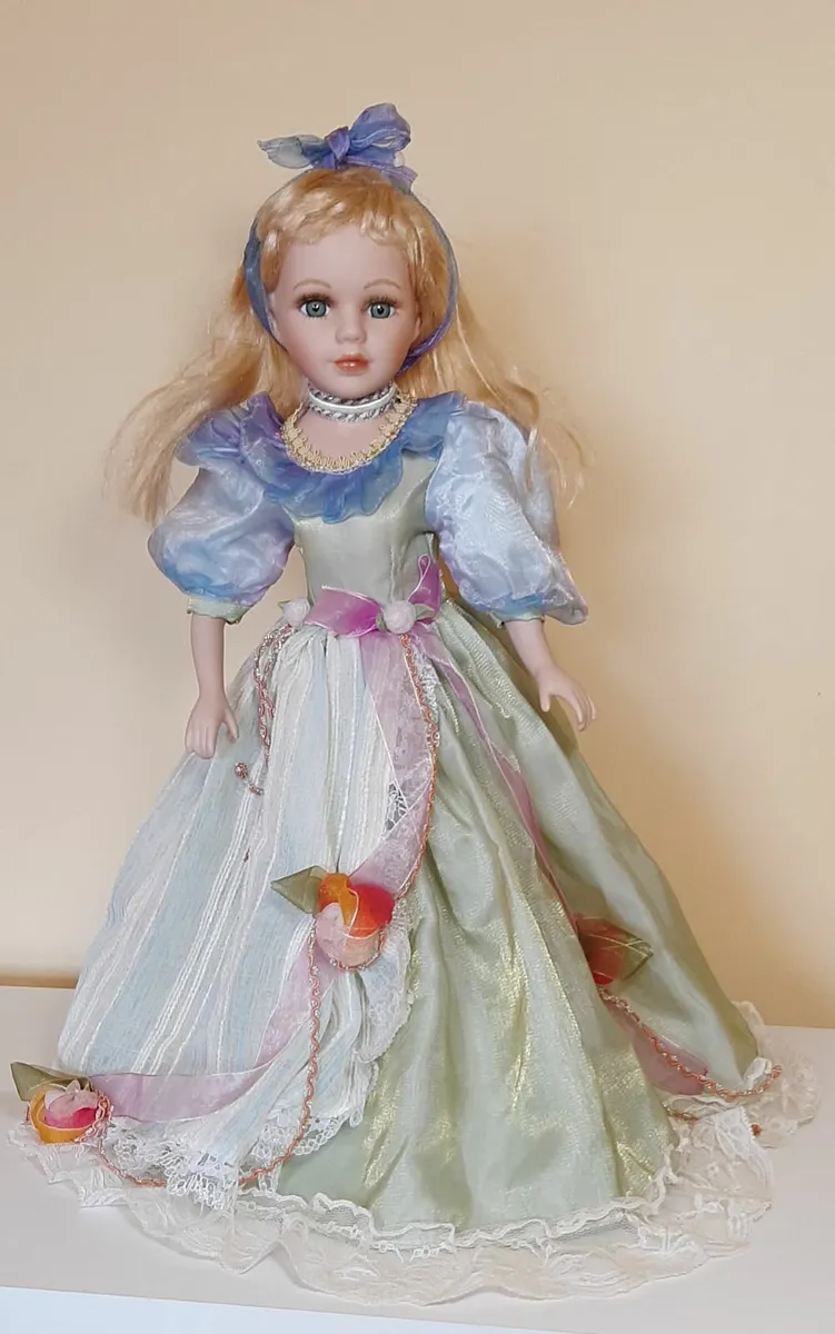 Porcelain dolls - Image 2