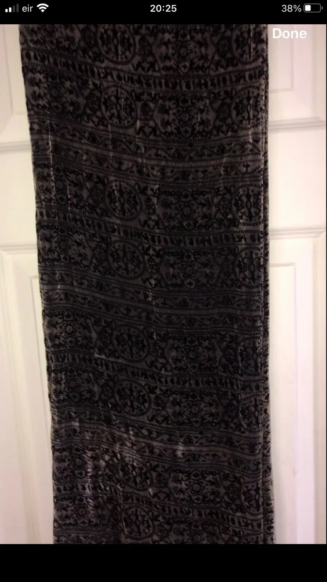 Ladies scarf €5 - Image 2