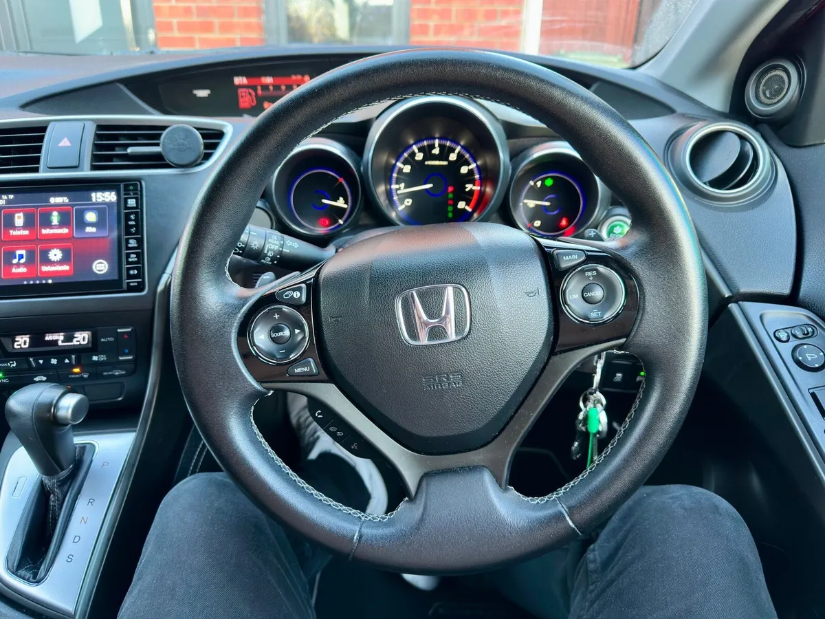 Honda Civic 2016 1.8  i-VTEC Automatic - Image 2