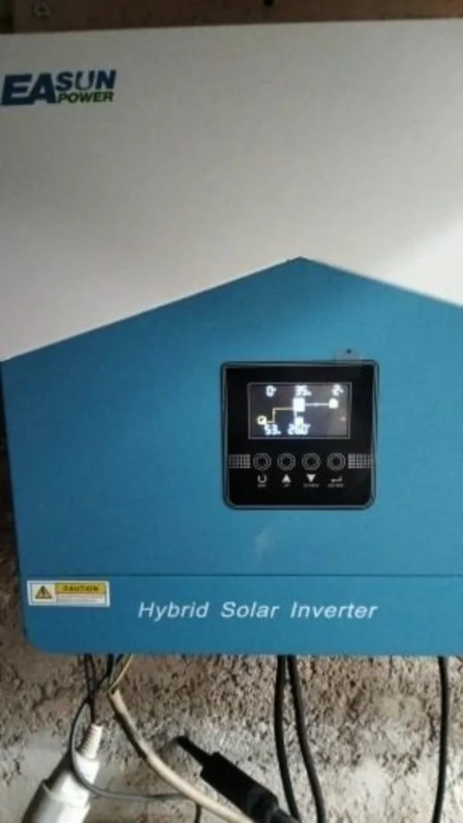 Solar panel kit for electric gates and CCTV - Image 2