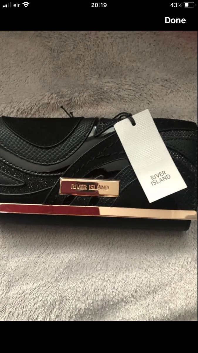 Ladies BNWT river island purse €15 - Image 1