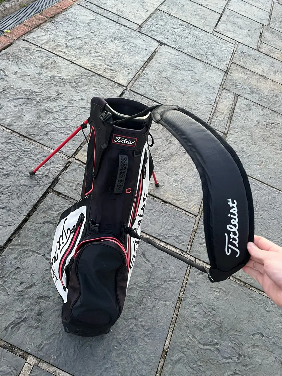 Titleist Golf Bag - Image 3