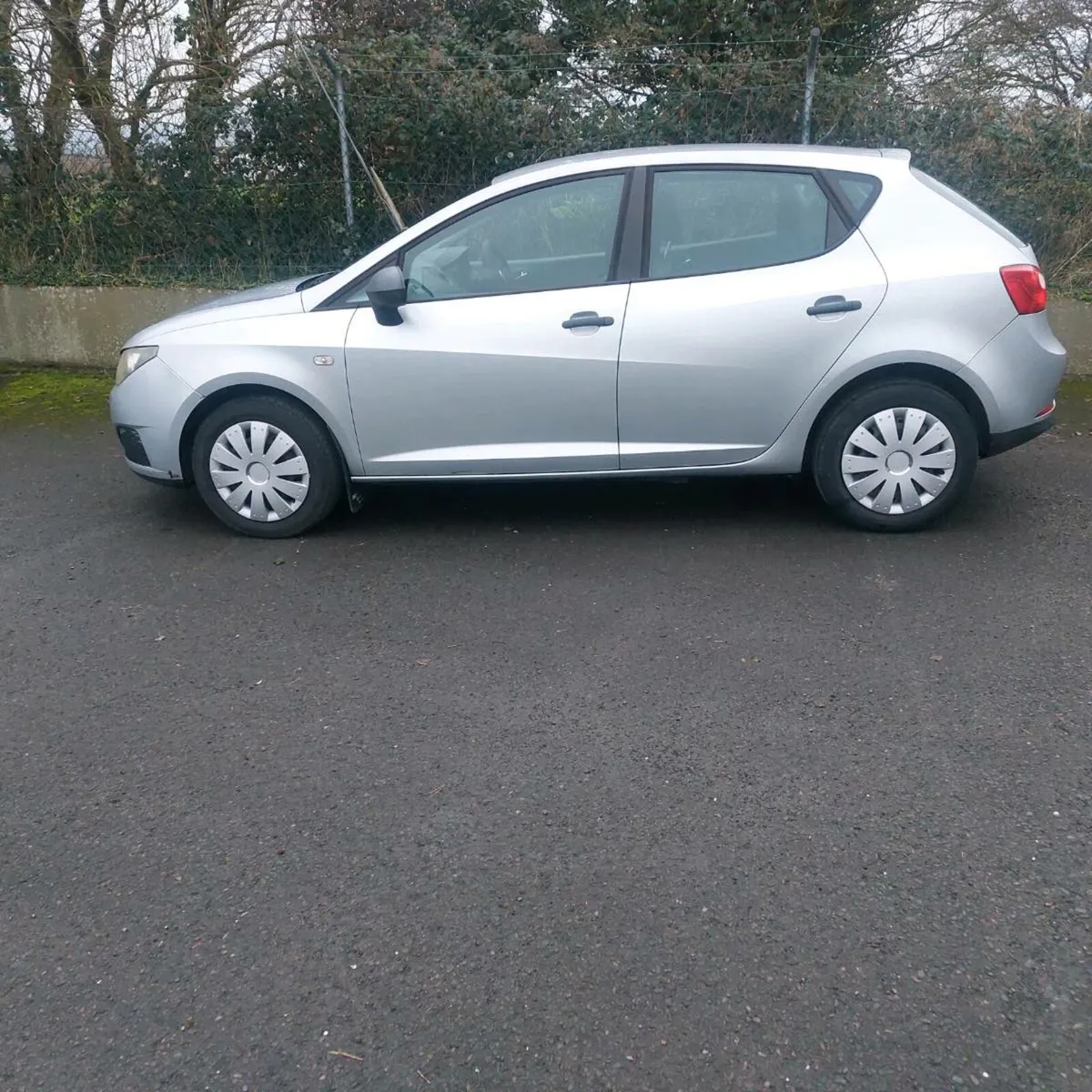 2009 seat ibiza 1.2 nct 2/27 tax 1/26 new nct - Image 4