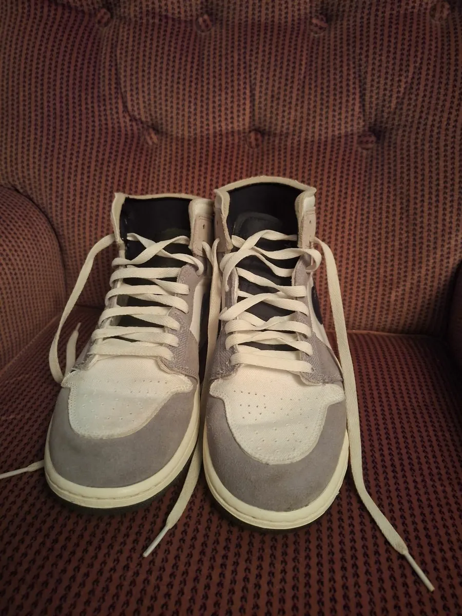 Nike Air Jordan 1 Mid SE Craft runners - Image 1