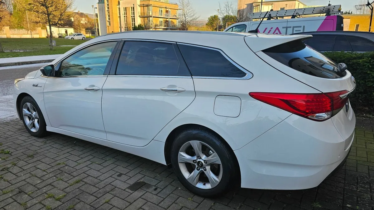 Hyundai i40 2012 - Image 4