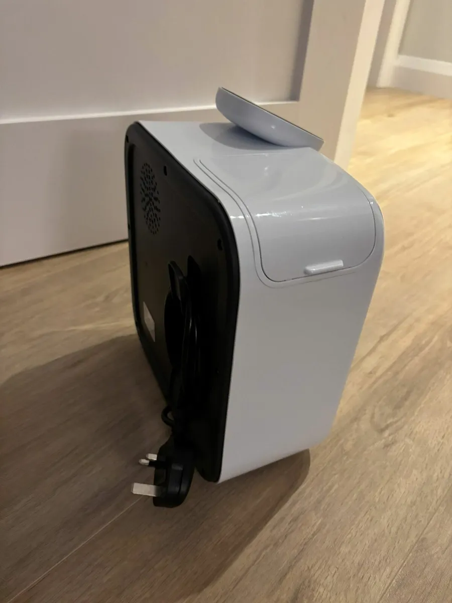 Tommee Tippee Perfect Prep Day & Night Machine - Image 2