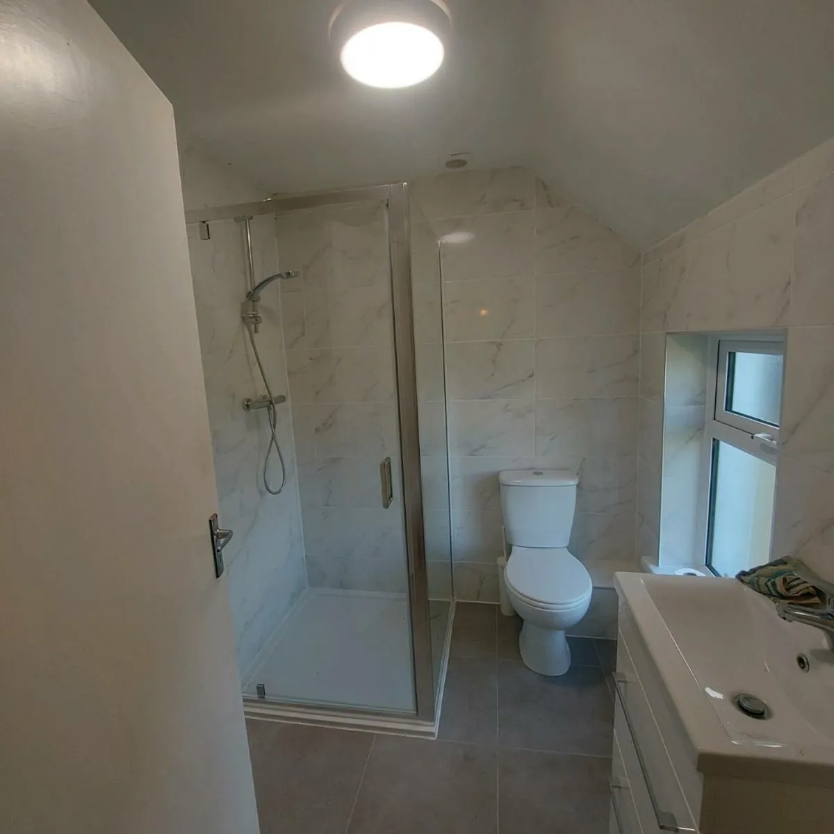 Bathroom renovations - Image 2