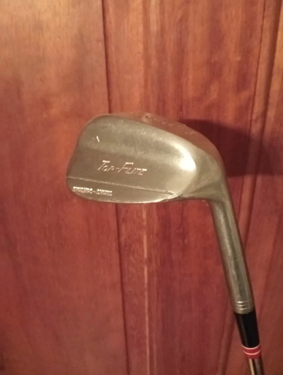 Mens Pitch & Putt set & Balls & Plastic Tees - Image 2