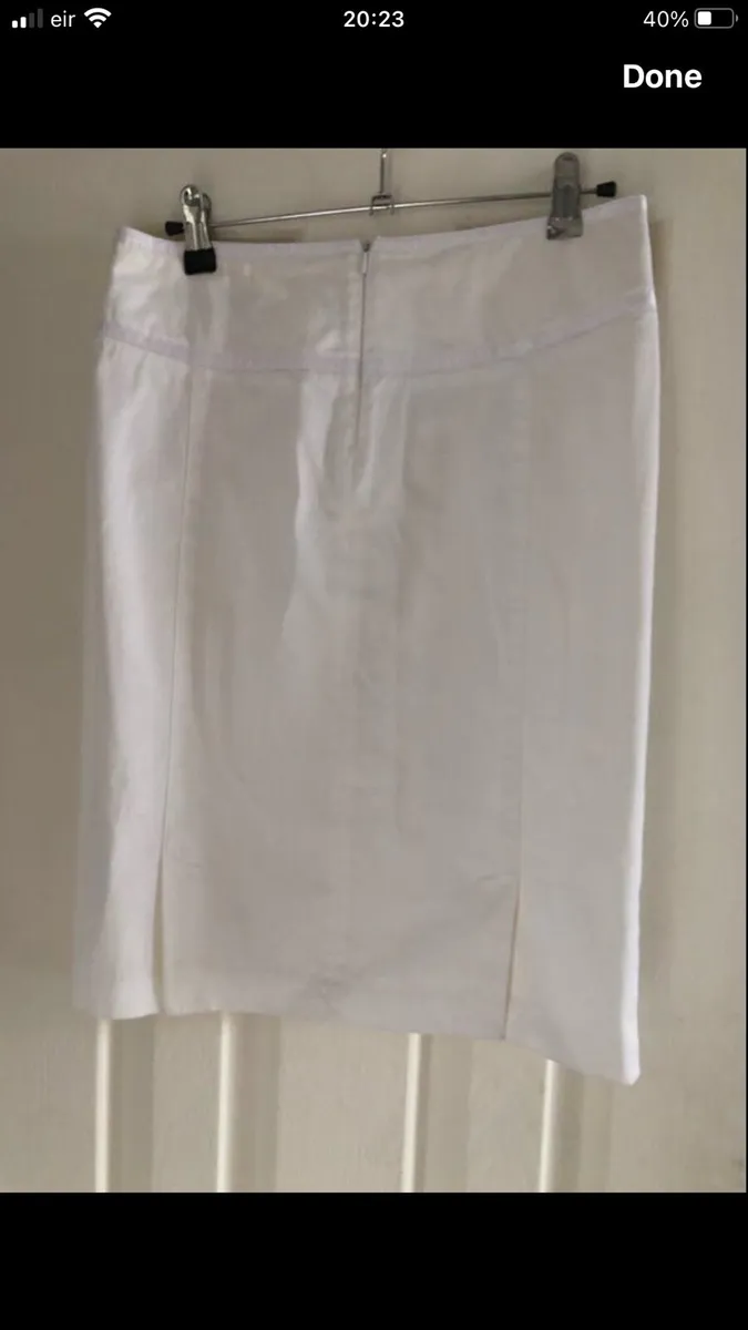 Ladies M&S skirt size 8 €5 - Image 2