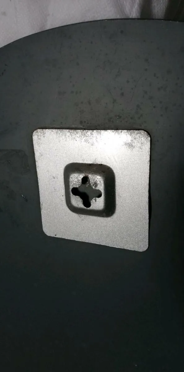 Round mosiac wall mirror with a mirrored border - Image 4