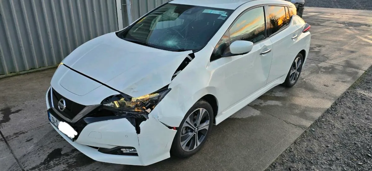 191 NISSAN LEAF - Image 2