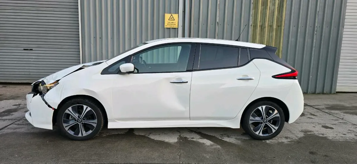191 NISSAN LEAF - Image 3