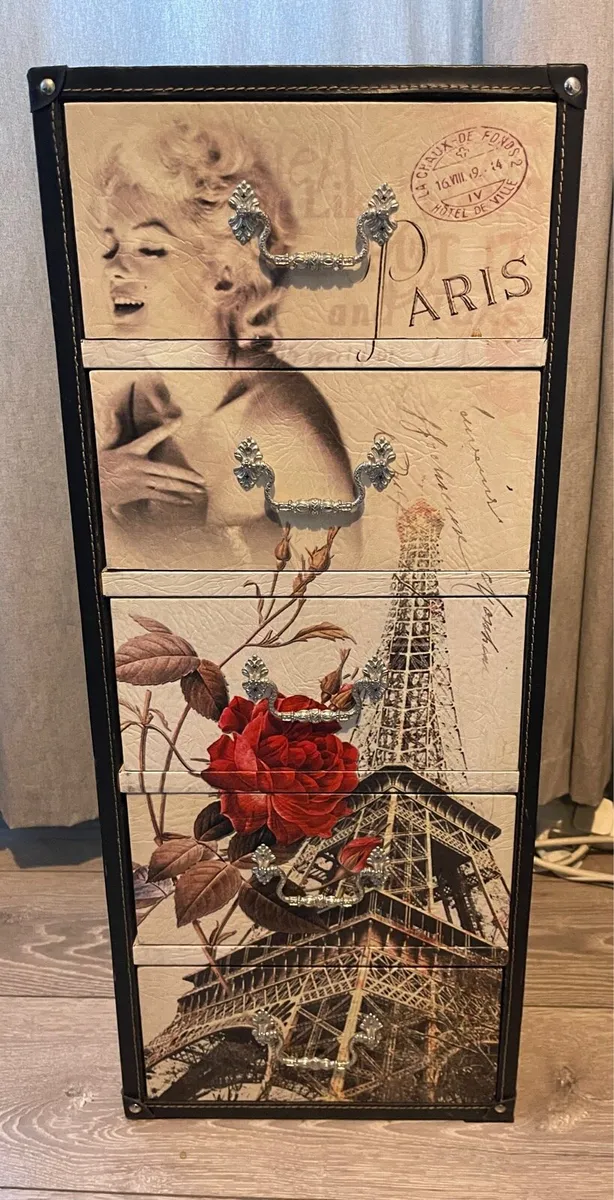 5 drawer unit - French themed - Image 1
