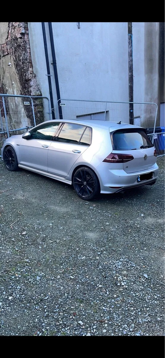 Golf R - Image 3