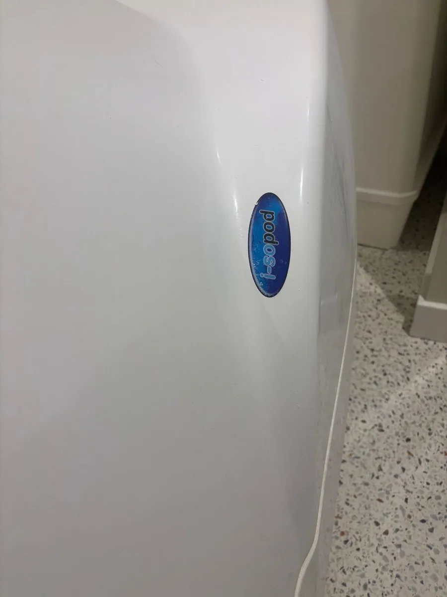 2 I-sopod Flotation Therapy Tanks - Image 3