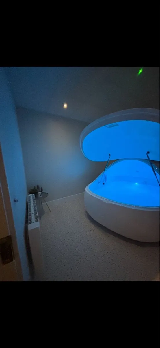 2 I-sopod Flotation Therapy Tanks - Image 4