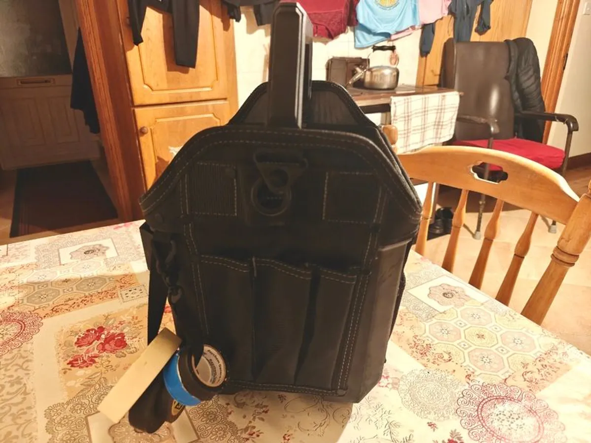 ToughBuilt Large HardBody Tool Tote 16 inch/400mm (TB-CT-82-16) - Excellent Condition - Image 4