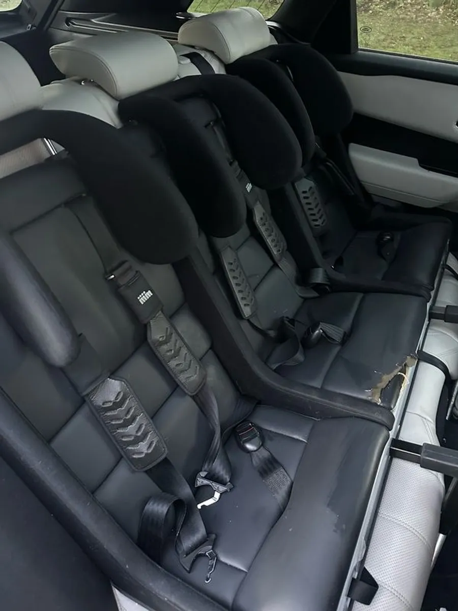 Multimac Superclub with Ylva Headrests x3 - Image 2