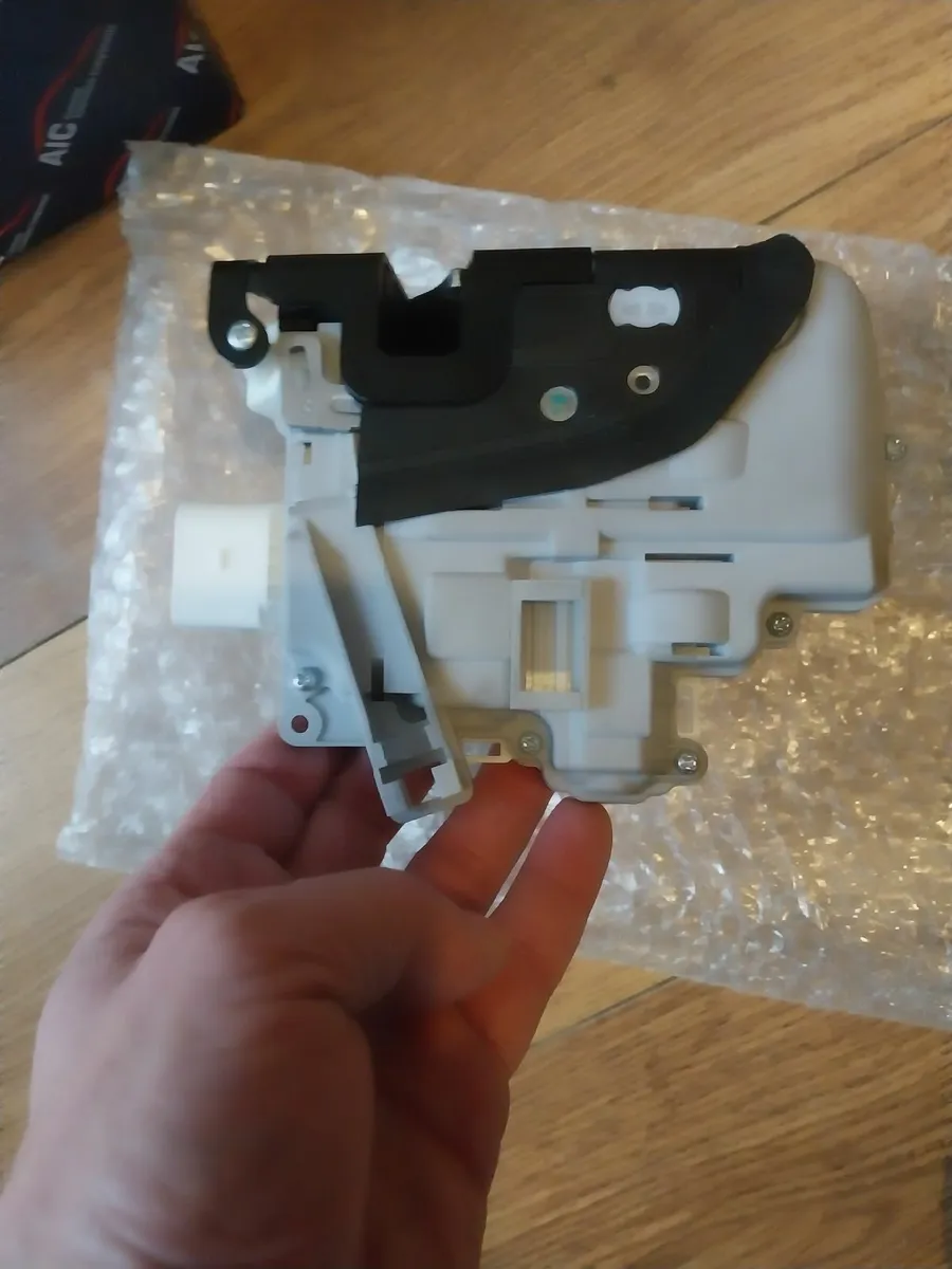 Volkswagen Passat 2008 - Image 4