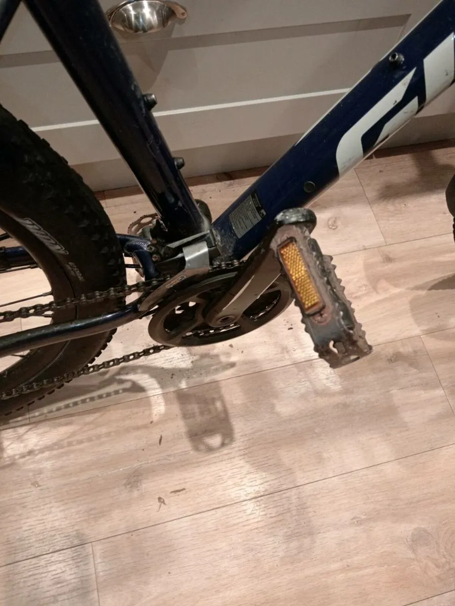 Giant talon mountain bike - Image 3