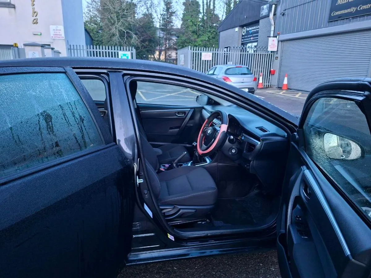 Toyota corolla 2016 - Image 3