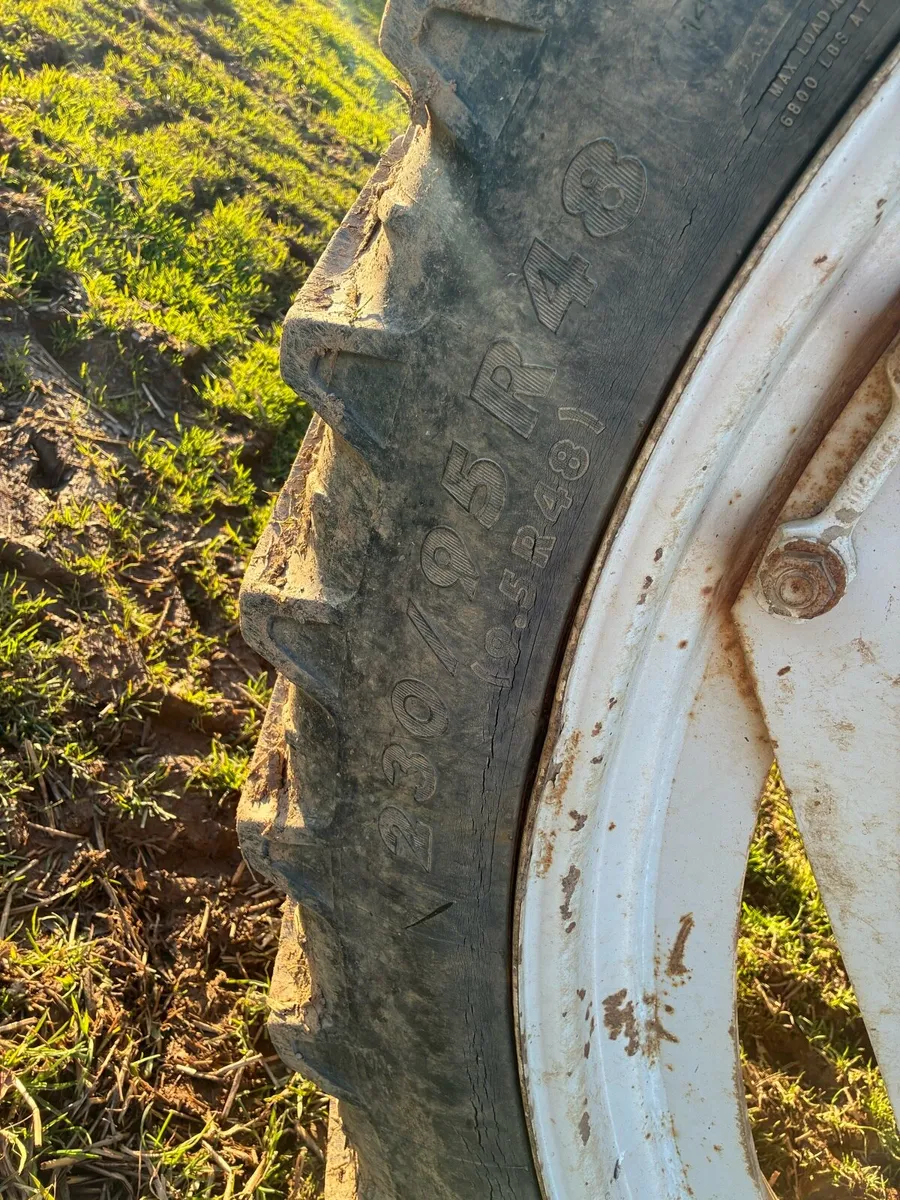 Sprayer for parts + row crop wheels - Image 3