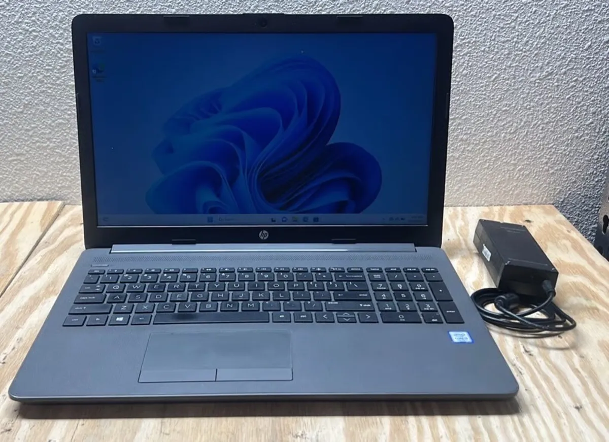 HP with DVD on Windows 11 - Image 1