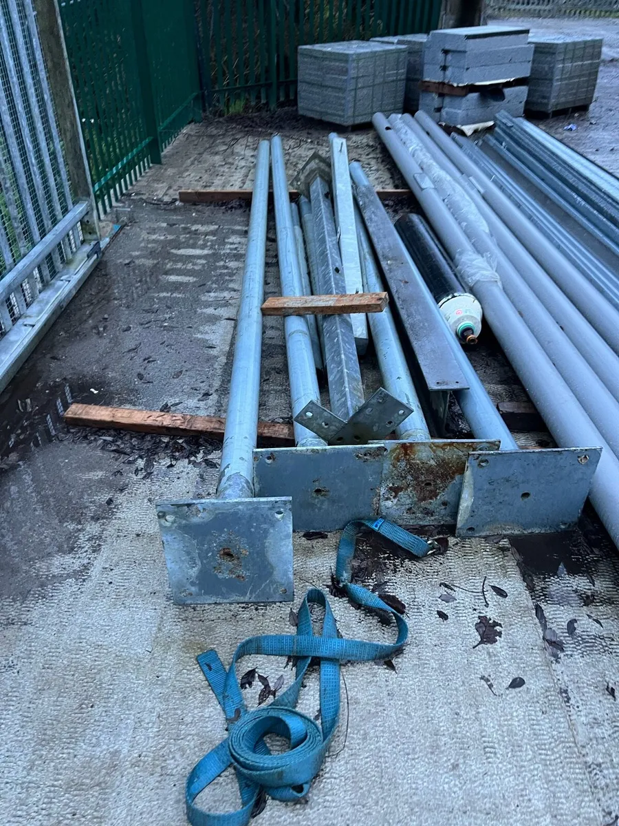 Step uprights - Image 2