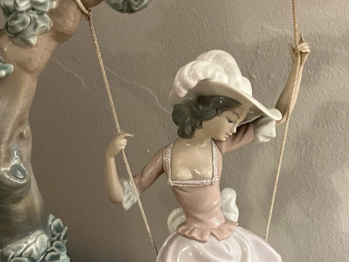 Retired Lladro Collectible For Sale - Image 4