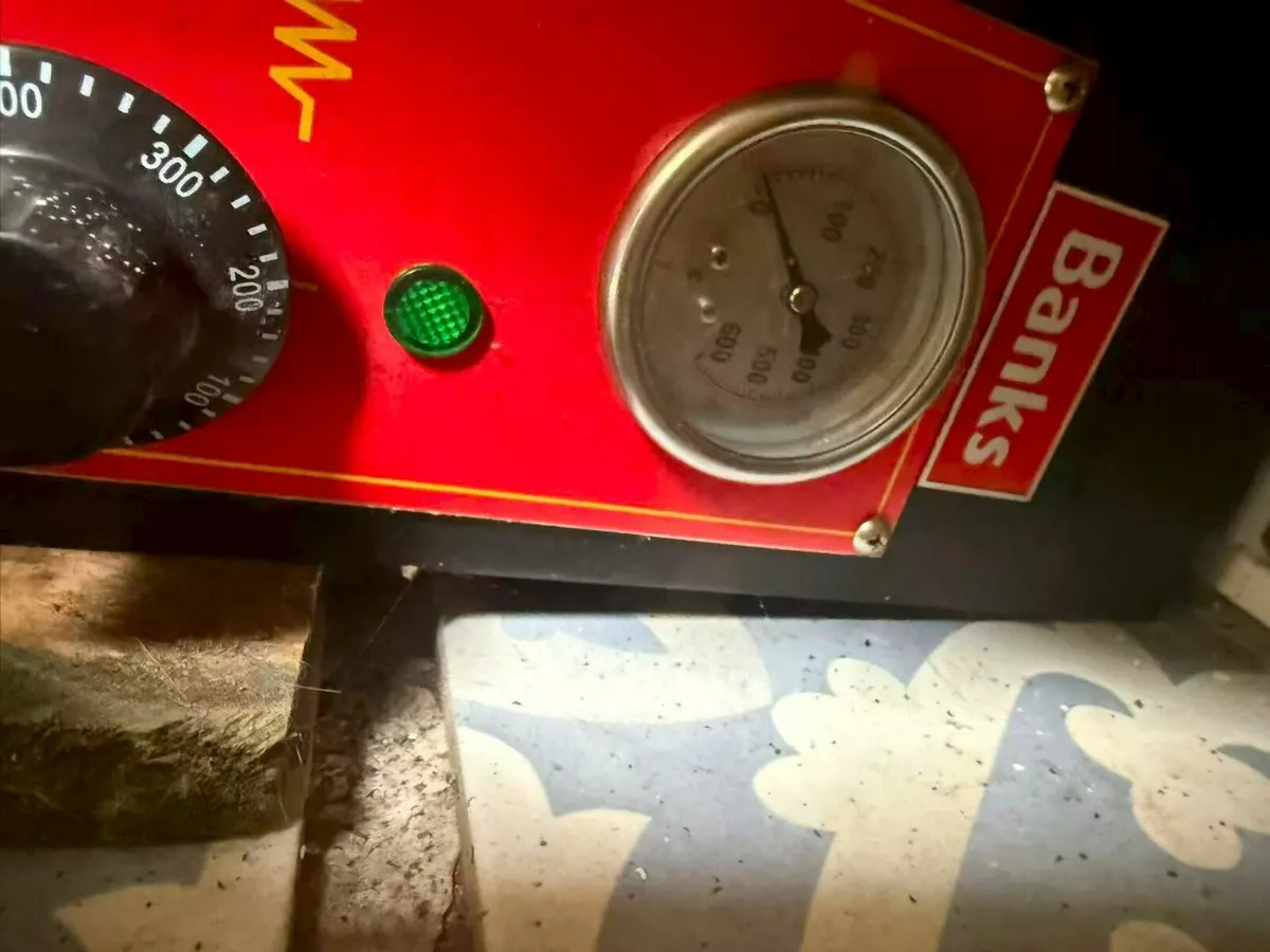 Commercial Single Deck Electric Pizza Oven - Image 2