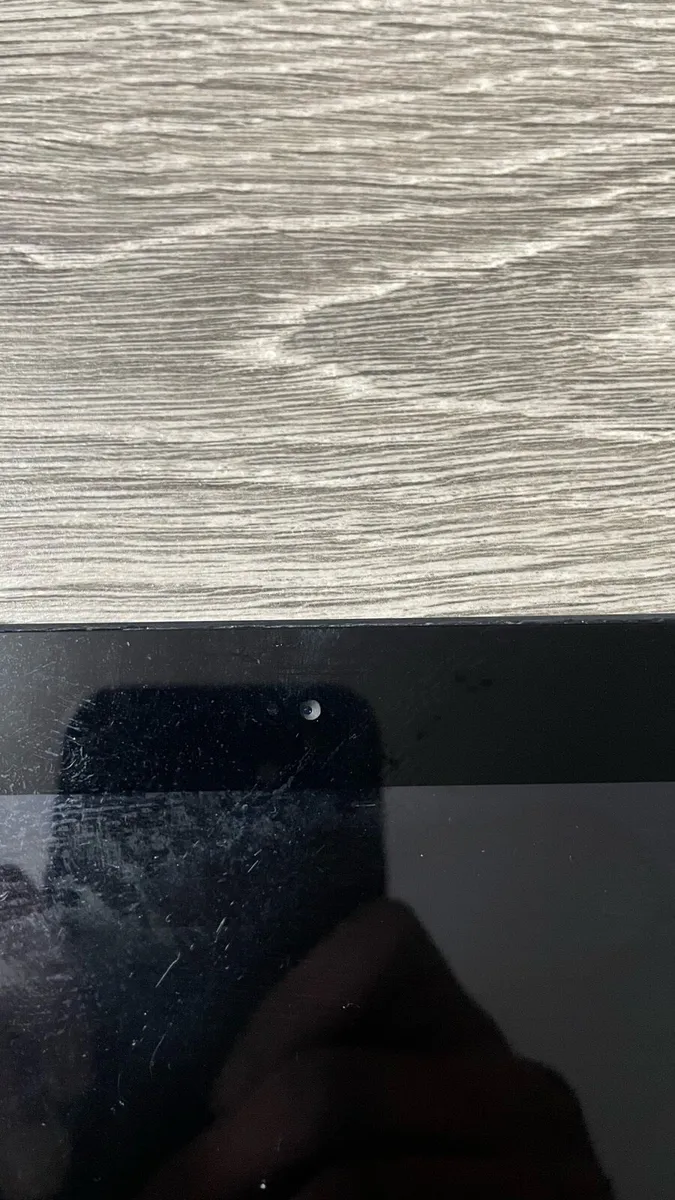 iPad Mini 2 Not Turning On For Parts or Repair - Image 2
