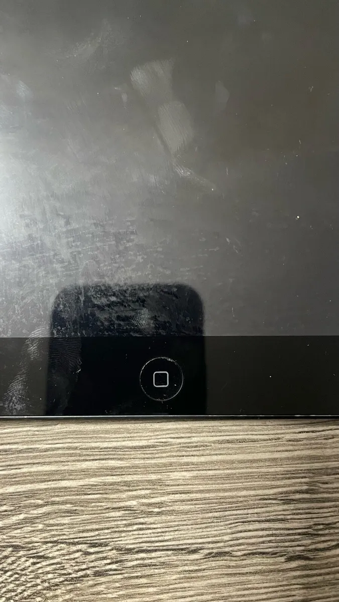iPad Mini 2 Not Turning On For Parts or Repair - Image 4