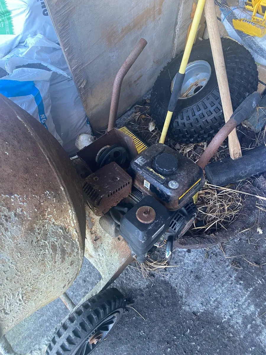 Barrow mix cement mixer - Image 4
